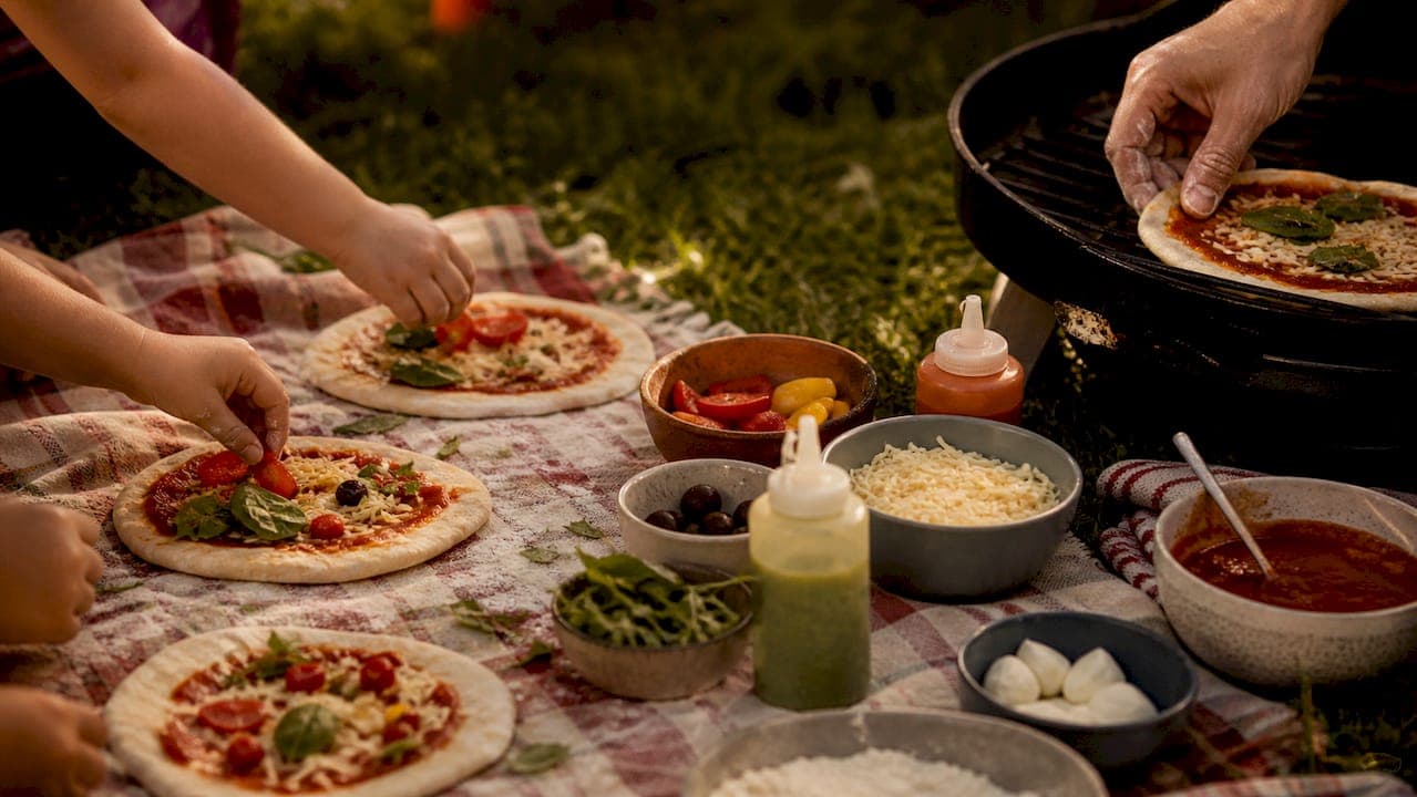Host or DIY: Kids' Pizza Making Parties in Canada, 4–6 DIY, 6+ Hosted