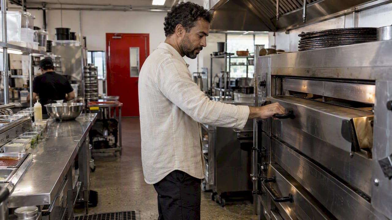 Ghost Kitchen Pizza Franchise in Canada: Costs and Rules